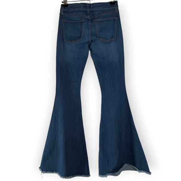Free People High Rise Super Flare Jeans SIZE 27 Blue Raw Hem Pockets - Picture 2 of 11